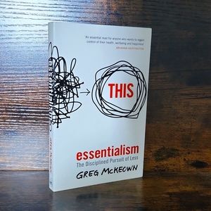 Essentialism, by Greg McKeown (Paperback book)